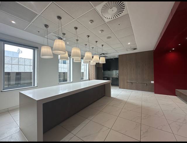 1,097M² OFFICE TO LET IN SANDTON CENTRAL